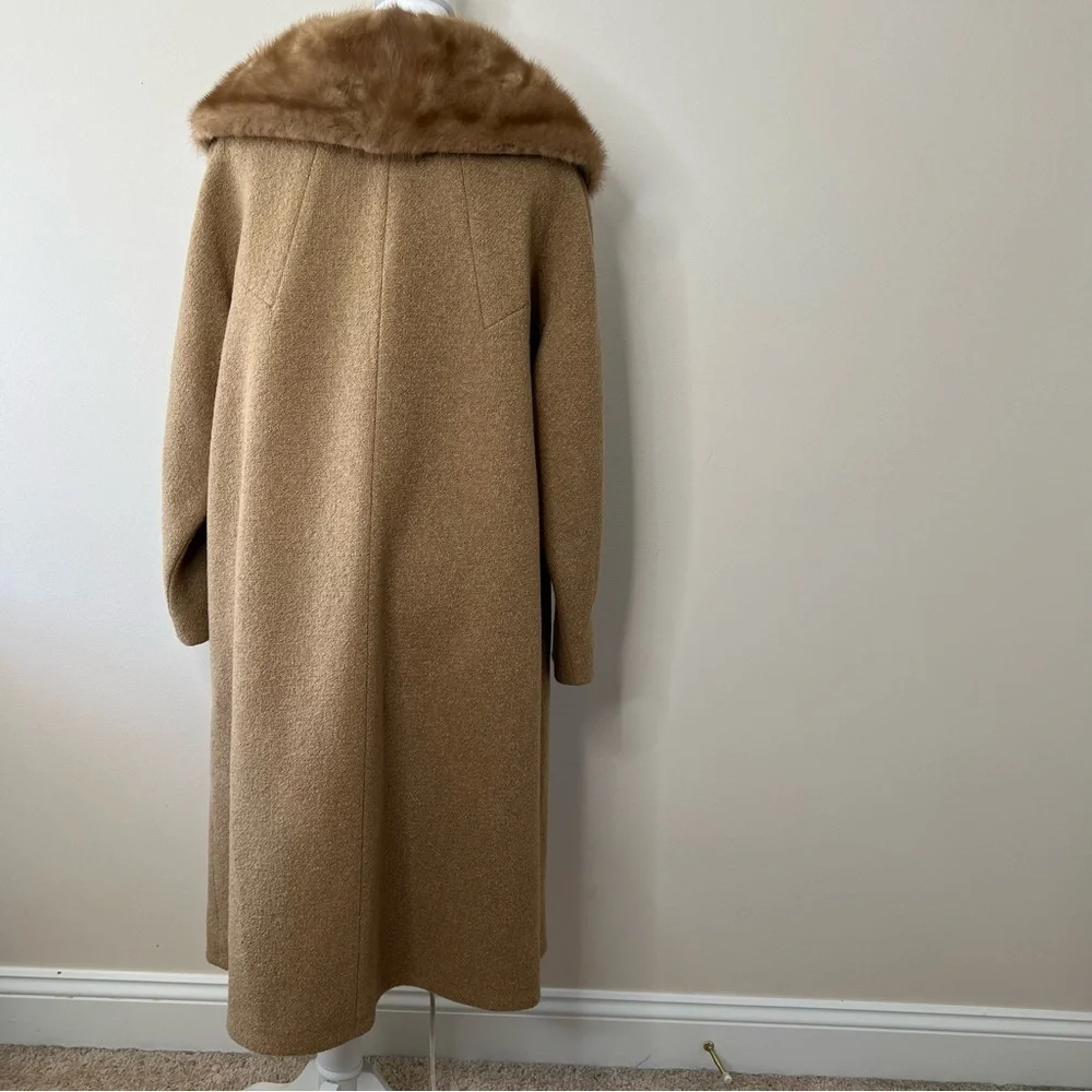 Vintage 1950s Stevens Hockanum Fabric Topaz Mink Boucle Fabric Top Coat - Picture 3 of 11